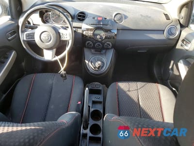 Zdjęcie 8 z 12 samochodu: 2014 MAZDA MAZDA2 TOURING VIN:JM1DE1LZ9E0171176 - miniatura