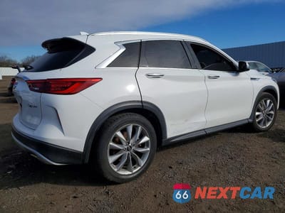 Trzecie zdjęcie samochodu z tyłu: 2021 INFINITI QX50 LUXE VIN:3PCAJ5BB4MF116354 - miniatura