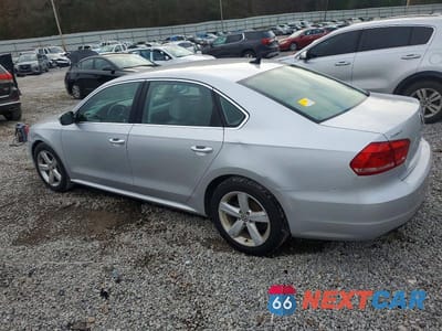 Drugie zdjęcie samochodu z przodu: 2015 VOLKSWAGEN PASSAT S VIN:1VWAT7A33FC087779 - miniatura