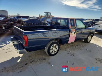 Trzecie zdjęcie samochodu z tyłu: 2000 NISSAN FRONTIER KING CAB XE VIN:1N6DD26S8YC384403 - miniatura