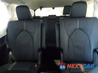 Zdjęcie 10 z 14 samochodu: 2026 TOYOTA GRAND HIGHLANDER PLATINUM VIN:5TDAAAB58TS117696 - miniatura