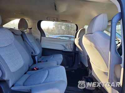 Zdjęcie 11 z 13 samochodu: 2022 TOYOTA SIENNA LE VIN:5TDKRKEC9NS116833 - miniatura