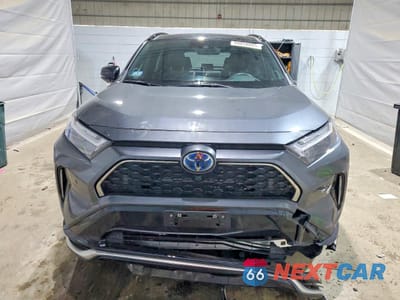 Piąte zdjęcie samochodu w środku: 2024 TOYOTA RAV4 PRIME XSE VIN:JTMFB3FV3RD192691 - miniatura