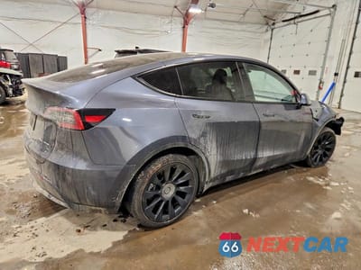 Trzecie zdjęcie samochodu z tyłu: 2023 TESLA MODEL Y VIN:7SAYGDEE0PF891402 - miniatura