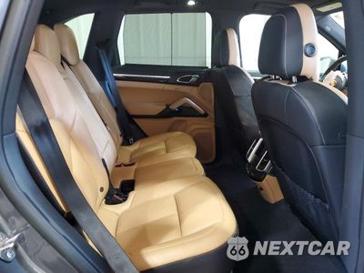 Zdjęcie 11 z 16 samochodu: 2016 PORSCHE CAYENNE S VIN:WP1AB2A26GLA97058 - miniatura