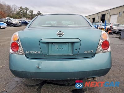 Zdjęcie 6 z 11 samochodu: 2002 NISSAN ALTIMA BASE VIN:1N4AL11D72C176425 - miniatura