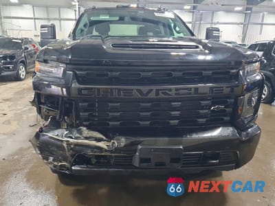 Piąte zdjęcie samochodu w środku: 2021 CHEVROLET SILVERADO K2500 CUSTOM VIN:1GC4YME77MF167790 - miniatura