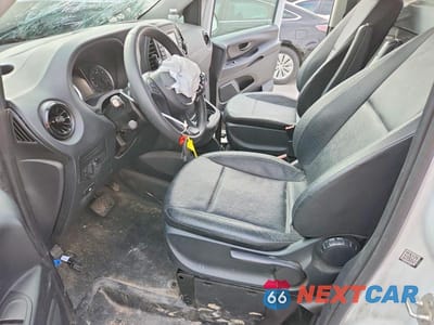 Zdjęcie 7 z 11 samochodu: 2023 MERCEDES-BENZ METRIS VIN:W1YV0BEYXP4291587 - miniatura