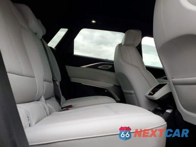 Zdjęcie 11 z 12 samochodu: 2024 CADILLAC LYRIQ LUXURY VIN:1GYKPRRL5RZ123687 - miniatura