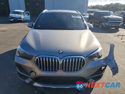Piąte zdjęcie samochodu w środku: 2021 BMW X1 SDRIVE28I VIN:WBXJG7C05M5S14918 - miniatura
