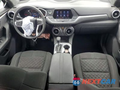 Zdjęcie 8 z 12 samochodu: 2021 CHEVROLET BLAZER 2LT VIN:3GNKBCRS7MS578241 - miniatura