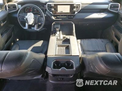 Zdjęcie 8 z 13 samochodu: 2025 TOYOTA TUNDRA CREWMAX SR VIN:5TFLA5DB5SX288434 - miniatura