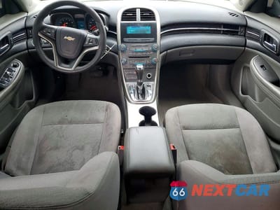 Zdjęcie 8 z 12 samochodu: 2013 CHEVROLET MALIBU LS VIN:1G11B5SA2DU109861 - miniatura