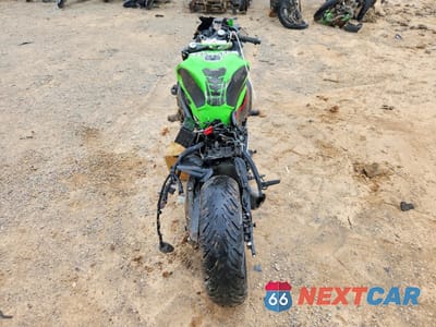 Czwarte zdjęcie samochodu z boku: 2022 KAWASAKI ZX636 K VIN:JKBZXJH15NA012416 - miniatura