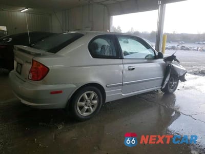 Trzecie zdjęcie samochodu z tyłu: 2005 HYUNDAI ACCENT GS VIN:KMHCG35C75U355479 - miniatura