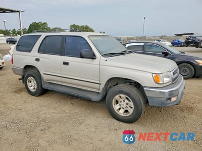 Czwarte zdjęcie samochodu z boku: 2000 TOYOTA 4RUNNER VIN:JT3GM84R3Y0058047 - miniatura