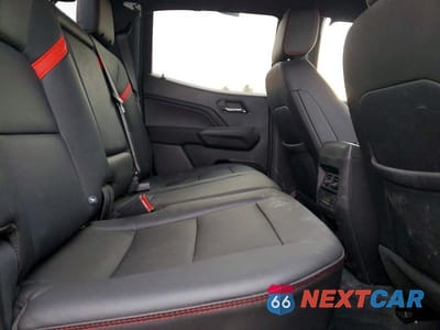 Zdjęcie 10 z 11 samochodu: 2023 CHEVROLET COLORADO Z71 VIN:1GCPTDEK5P1142887 - miniatura