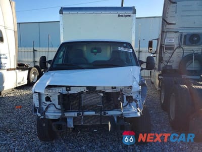 Piąte zdjęcie samochodu w środku: 2023 FORD ECONOLINE E-350 BOX TRUCK *** PRIOR FLEET *** VIN:1FDWE3FK4PDD25724 - miniatura