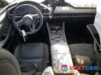 Zdjęcie 8 z 12 samochodu: 2024 MAZDA 3 SELECT SPORT VIN:3MZBPABM4RM403951 - miniatura