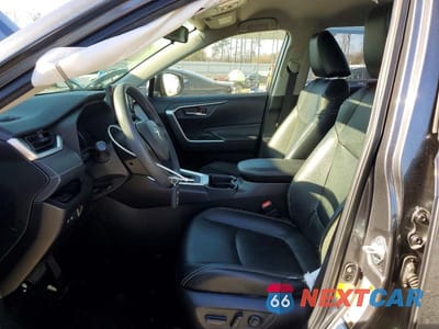 Zdjęcie 7 z 12 samochodu: 2020 TOYOTA RAV4 XLE VIN:JTMP1RFV8LD054372 - miniatura