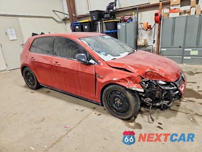 Czwarte zdjęcie samochodu z boku: 2018 VOLKSWAGEN GOLF R VIN:WVWVF7AU4JW142011 - miniatura