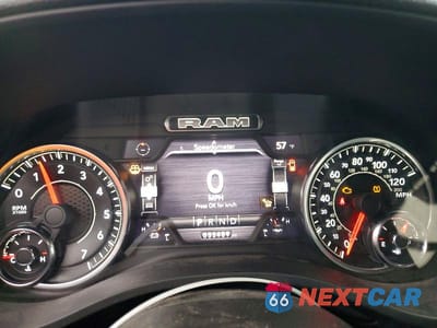 Zdjęcie 9 z 11 samochodu: 2023 RAM 1500 LARAMIE VIN:1C6RREJT6PN545868 - miniatura