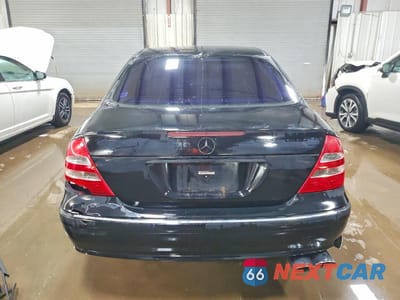 Zdjęcie 6 z 12 samochodu: 2005 MERCEDES-BENZ E 500 VIN:WDBUF70J55A635815 - miniatura