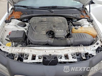 Zdjęcie 11 z 13 samochodu: 2019 CHRYSLER 300 S VIN:2C3CCABG6KH698864 - miniatura