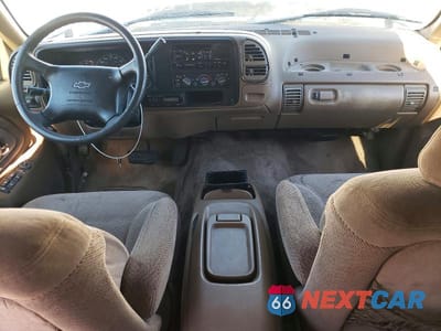 Zdjęcie 8 z 12 samochodu: 1995 CHEVROLET SUBURBAN 1 VIN:3GNEC16K4SG104525 - miniatura