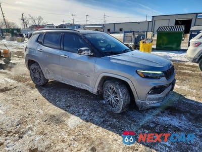 Czwarte zdjęcie samochodu z boku: 2024 JEEP COMPASS LIMITED VIN:3C4NJDCN6RT601687 - miniatura