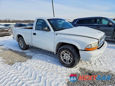 Czwarte zdjęcie samochodu z boku: 2004 DODGE DAKOTA SXT VIN:1D7FL16K64S559844 - miniatura