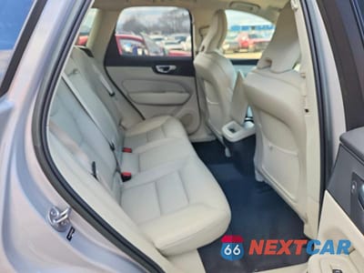 Zdjęcie 11 z 14 samochodu: 2023 VOLVO XC60 PLUS VIN:YV4L12DN3P1319549 - miniatura