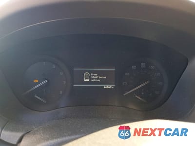 Zdjęcie 9 z 14 samochodu: 2018 GENESIS G80 BASE VIN:KMHGN4JE3JU223625 - miniatura