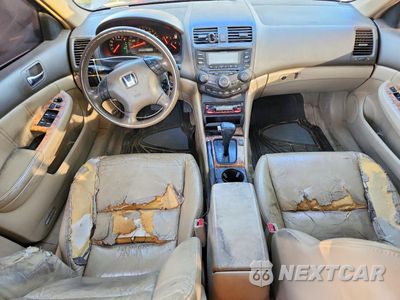 Zdjęcie 8 z 12 samochodu: 2003 HONDA ACCORD EX VIN:1HGCM566X3A116817 - miniatura