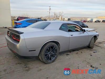 Trzecie zdjęcie samochodu z tyłu: 2016 DODGE CHALLENGER SXT VIN:2C3CDZAG1GH315675 - miniatura
