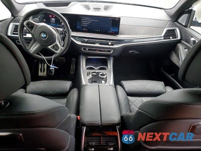 Zdjęcie 8 z 13 samochodu: 2024 BMW X7 XDRIVE40I VIN:5UX23EM07R9S36448 - miniatura