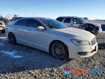 Czwarte zdjęcie samochodu z boku: 2020 LINCOLN MKZ RESERVE VIN:3LN6L5FC8LR620871 - miniatura
