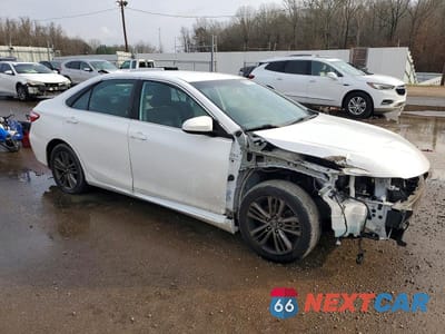 Czwarte zdjęcie samochodu z boku: 2015 TOYOTA CAMRY LE VIN:4T1BF1FK4FU892109 - miniatura