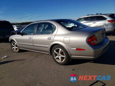 Drugie zdjęcie samochodu z przodu: 2001 NISSAN MAXIMA GXE VIN:JN1CA31A71T112820 - miniatura