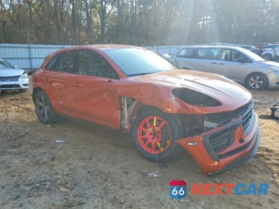 Czwarte zdjęcie samochodu z boku: 2024 PORSCHE MACAN BASE VIN:WP1AA2A51RLB00657 - miniatura