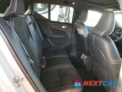 Zdjęcie 10 z 12 samochodu: 2021 VOLVO XC40 T5 R-DESIGN VIN:YV4162UM3M2589645 - miniatura