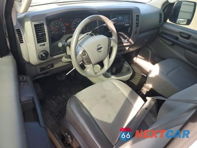 Zdjęcie 8 z 12 samochodu: 2012 NISSAN NV 1500 VIN:1N6BF0KM7CN115481 - miniatura