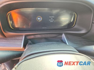 Zdjęcie 9 z 12 samochodu: 2023 JEEP WAGONEER SERIES II VIN:1C4SJVBPXPS557641 - miniatura