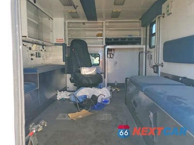 Zdjęcie 10 z 13 samochodu: 2011 CHEVROLET SILVERADO C3500 LT VIN:1GB3C0CG6BF191943 - miniatura