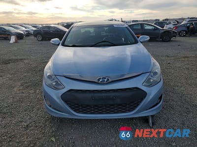 Piąte zdjęcie samochodu w środku: 2011 HYUNDAI SONATA HYBRID PREMIUM VIN:KMHEC4A47BA010944 - miniatura