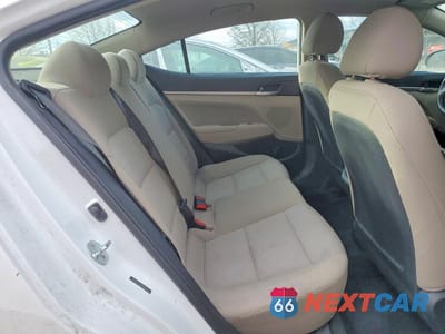 Zdjęcie 10 z 11 samochodu: 2019 HYUNDAI ELANTRA SEL VIN:5NPD84LF0KH409011 - miniatura