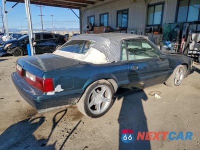 Trzecie zdjęcie samochodu z tyłu: 1990 FORD MUSTANG LX VIN:1FACP44E2LF157896 - miniatura