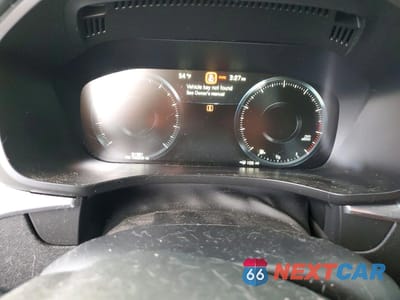 Zdjęcie 9 z 13 samochodu: 2018 VOLVO XC60 T5 MOMENTUM VIN:YV4102RK3J1064904 - miniatura