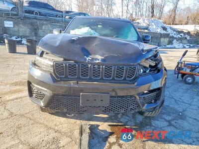 Piąte zdjęcie samochodu w środku: 2023 JEEP GRAND CHEROKEE SUMMIT 4XE VIN:1C4RJYE62P8908624 - miniatura