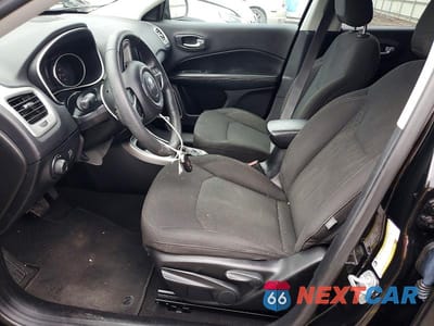 Zdjęcie 7 z 12 samochodu: 2021 JEEP COMPASS SPORT VIN:3C4NJDAB9MT565852 - miniatura